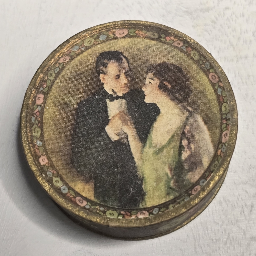 Vintage Woodbury's Facial Empty Powder Cardboard Box w/Powder Puff -Read Details